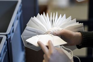 PŘEHLEDNĚ: Kde všude bude povinné nosit respirátory - Novinky